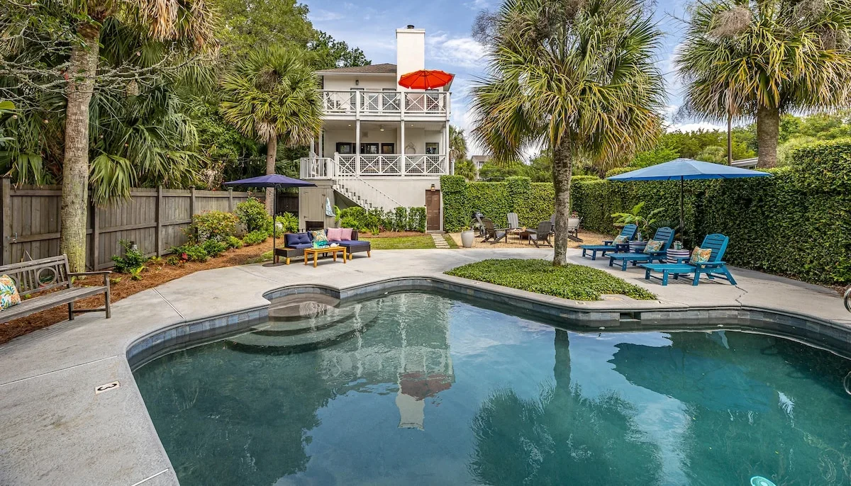 St. Simons home with heated pool